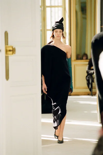 Look 32